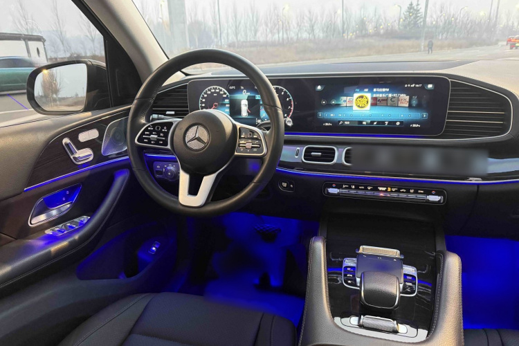 奔驰GLE 2020款 改款 GLE 350 4MATIC 时尚型中控内饰7002