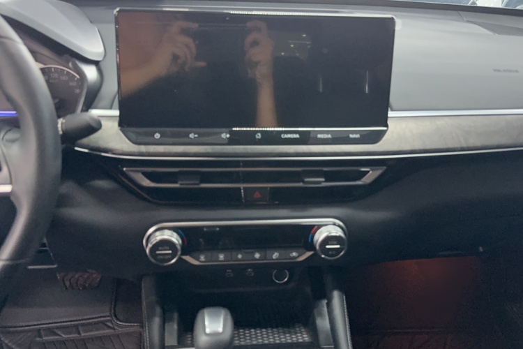 日产 天籁 2022款 2.0L XL-TLS 悦享版局部细节16