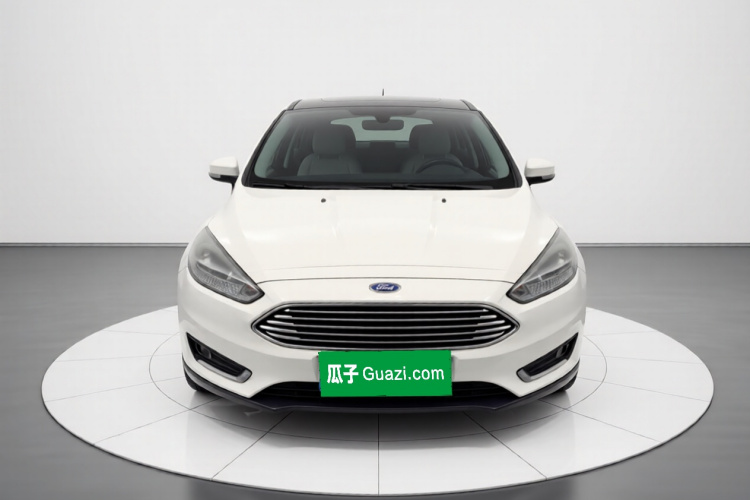 福特 福克斯 2017款 三厢 1.6L 手动风尚型智行版车身外观2