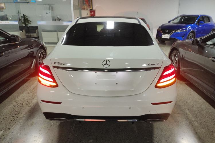 奔驰E级 2017款 E 320 L 运动型 4MATIC车身外观6004