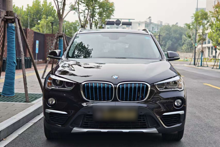 宝马X1新能源 2019款 xDrive25Le 里程升级版车身外观6001