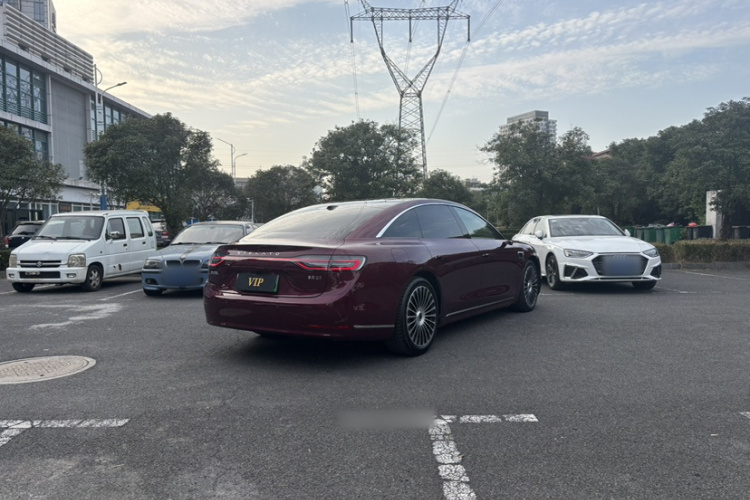 鸿蒙智行 享界S9 2025款 增程 Ultra车身外观6010