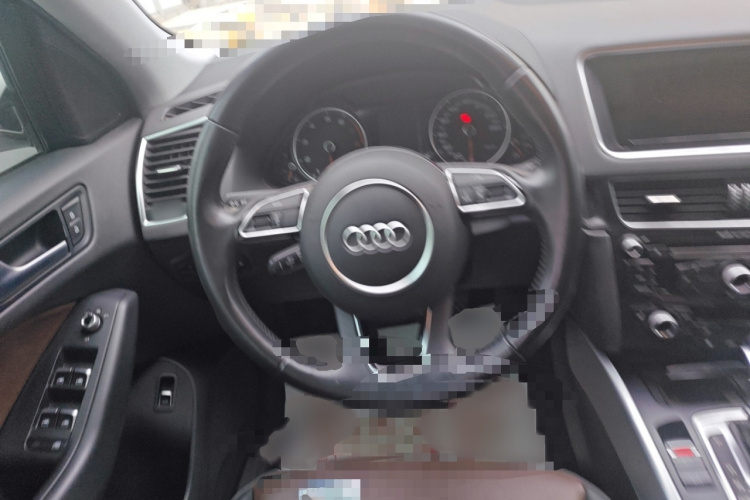 奥迪Q5 2016款 40 TFSI 技术型局部细节13