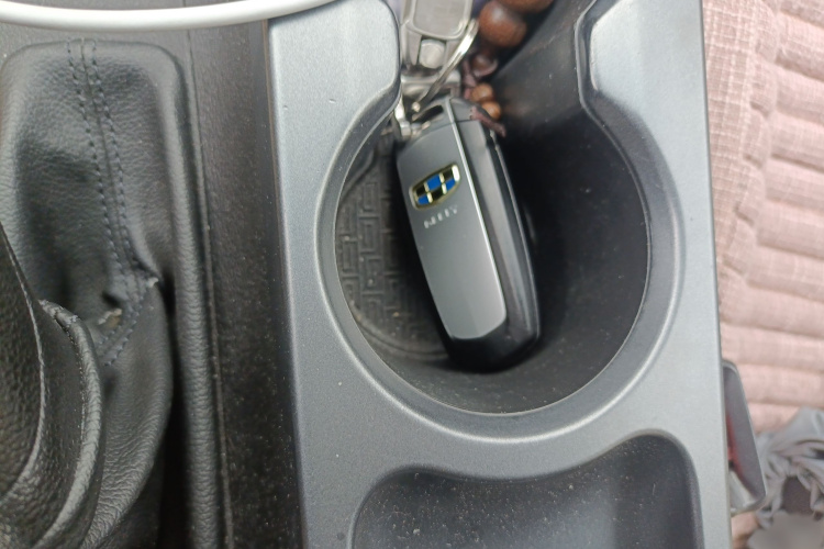 吉利汽车 帝豪 2018款 1.5L 手动豪华型中控内饰7001