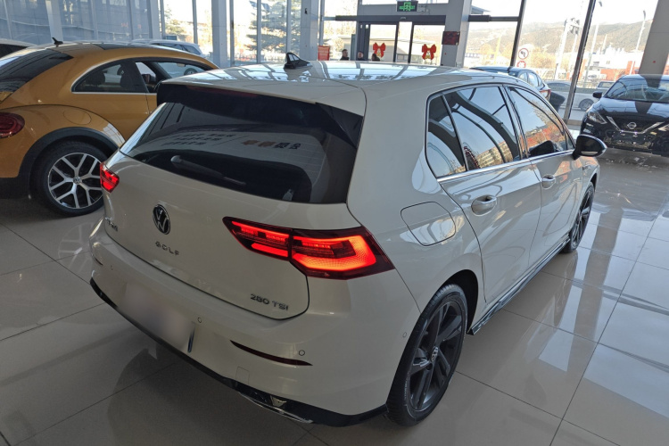 大众 高尔夫 2023款 改款 280TSI DSG R-Line Lite车身外观7