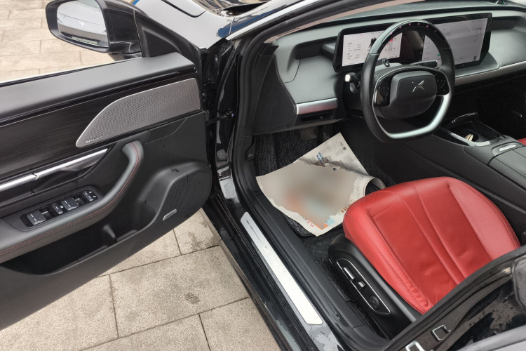 小鹏P7 2022款 670E+中控内饰7003