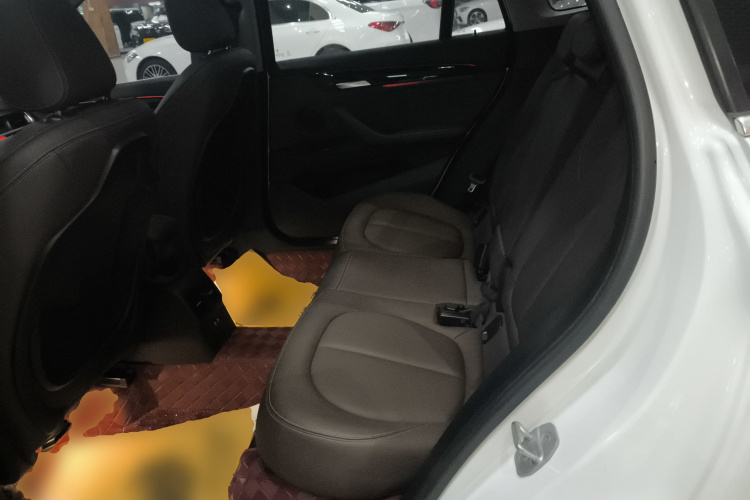 宝马X1 2020款 sDrive20Li 尊享型中控内饰21