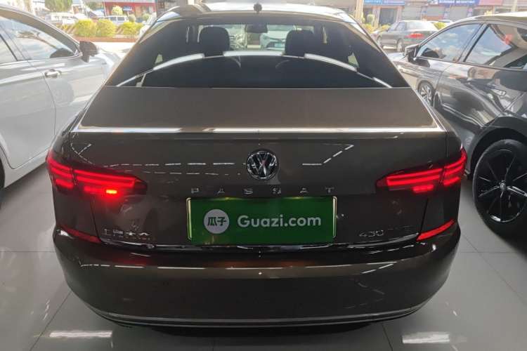 大众 帕萨特新能源 2019款 430PHEV 混动豪华版车身外观6
