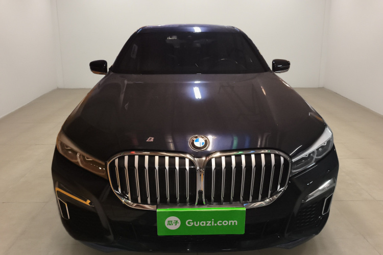 宝马7系 2021款 740Li 领先型 M运动套装车身外观2