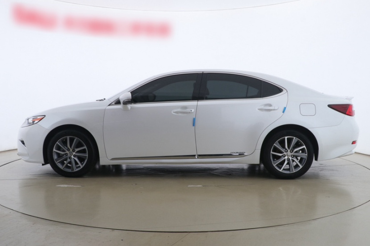 雷克萨斯ES 2015款 300h 舒适版车身外观6003