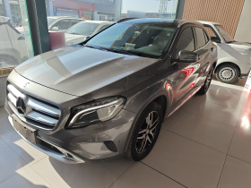 奔驰GLA 2016款 GLA 220 4MATIC 时尚型