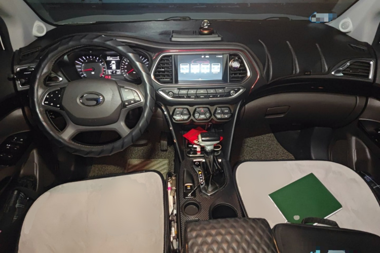 广汽传祺 传祺GS4 2017款 235T 自动两驱豪华智联版中控内饰12