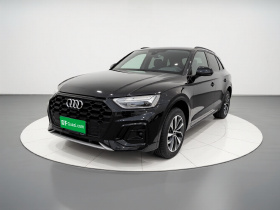奥迪Q5L 2022款 改款 40T 豪华动感型