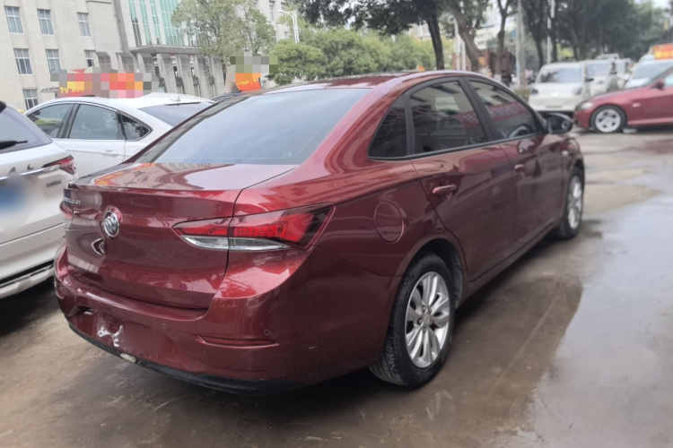 别克 英朗 2021款 改款 典范 1.5L 自动精英型车身外观7