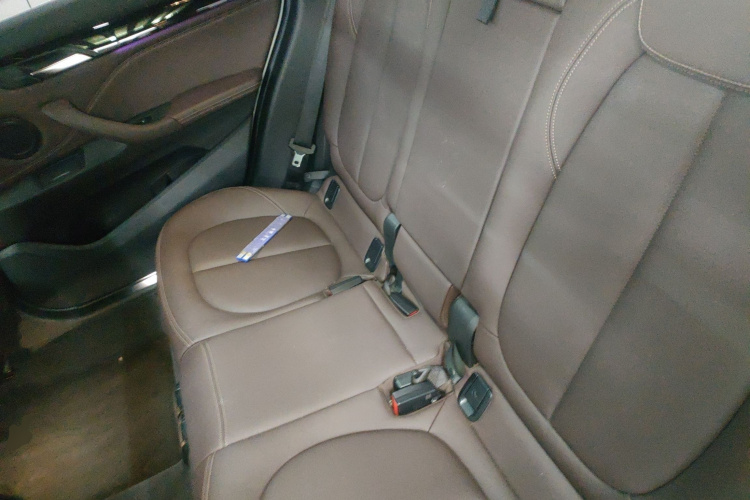 宝马X1 2020款 sDrive20Li 时尚型中控内饰21