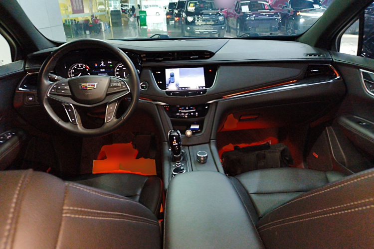 凯迪拉克XT5 2022款 2.0T 两驱豪华型中控内饰7002