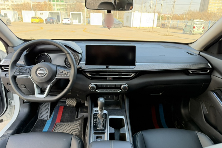 日产 天籁 2024款 2.0L XE 真心版中控内饰7004