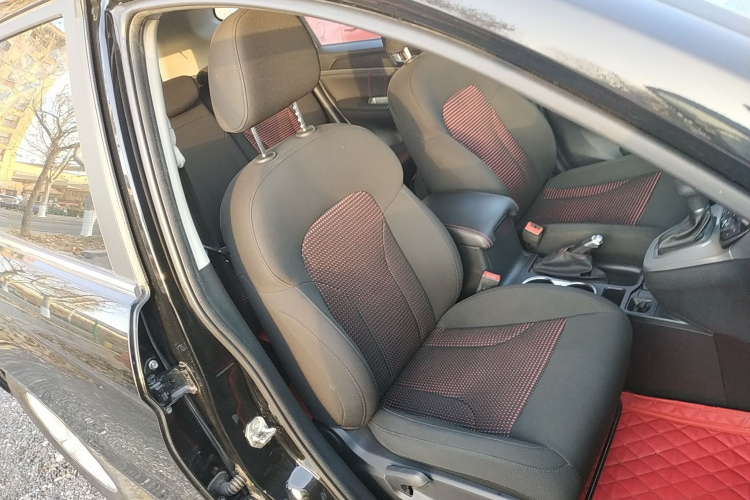 哈弗M6 2019款 1.5T DCT两驱都市型 国VI局部细节41