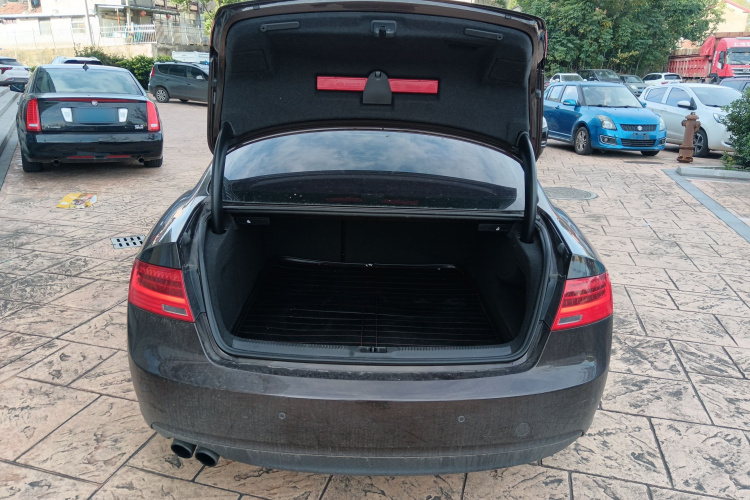 奥迪A5 2014款 Coupe 45 TFSI风尚版机舱底盘23