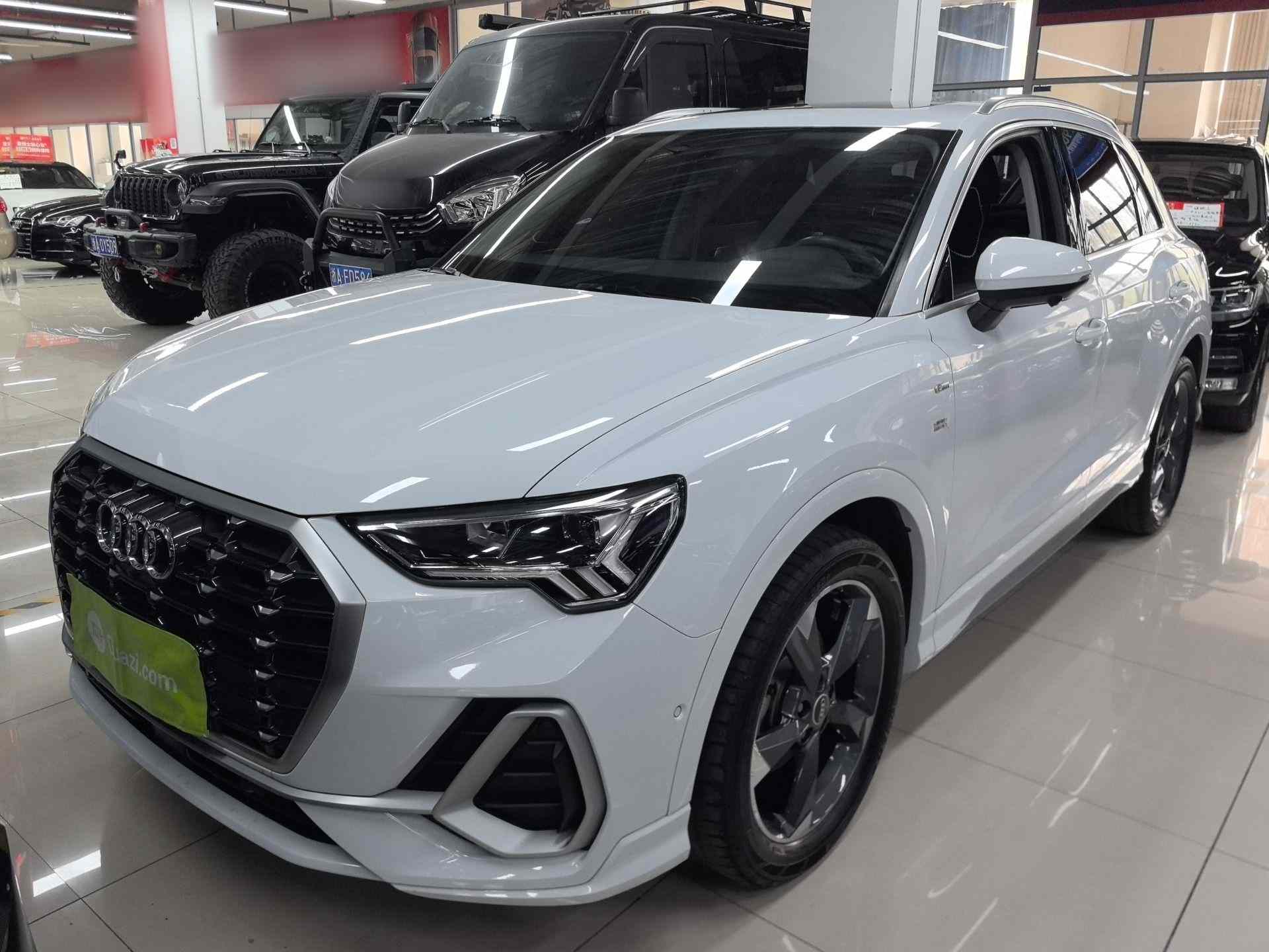 奥迪Q3 2023款 35 TFSI 时尚动感型（1.5T）(2)