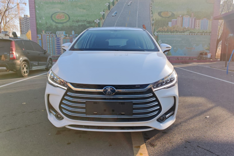 比亚迪 宋MAX新能源 2019款 DM 1.5T 智联致进型 6座 国VI车身外观6001