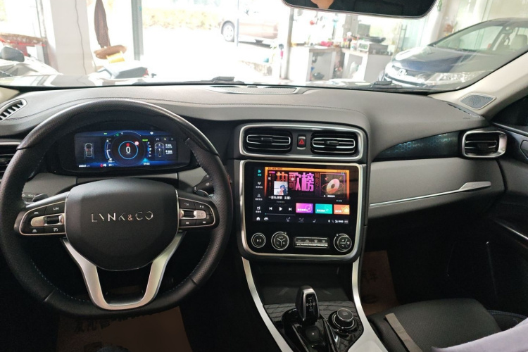 领克01 EM-P 2019款 1.5T PHEV 劲Pro 国VI中控内饰7002