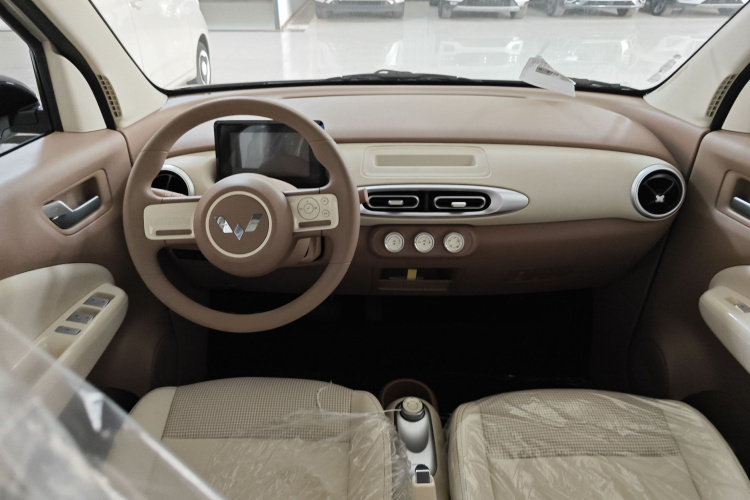 五菱汽车 宏光MINIEV 2025款 四门版 进阶款中控内饰7001