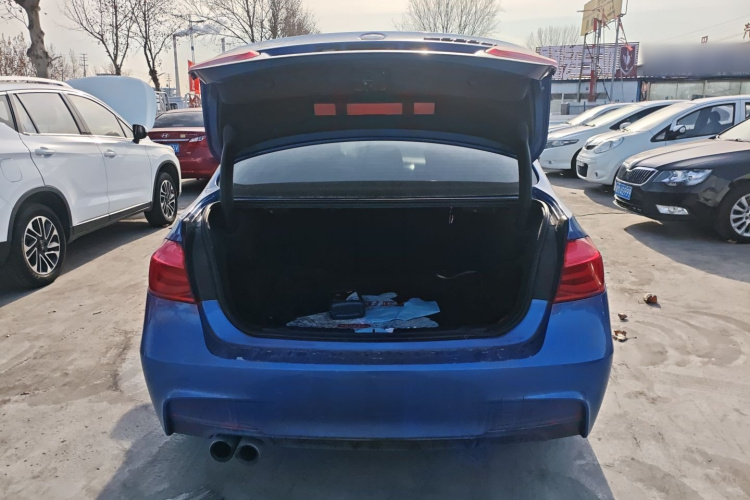 宝马3系 2019款 320Li M运动套装机舱底盘23