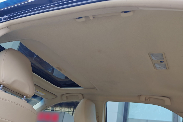 丰田 凯美瑞 2015款 双擎 2.5HG 豪华导航版局部细节22