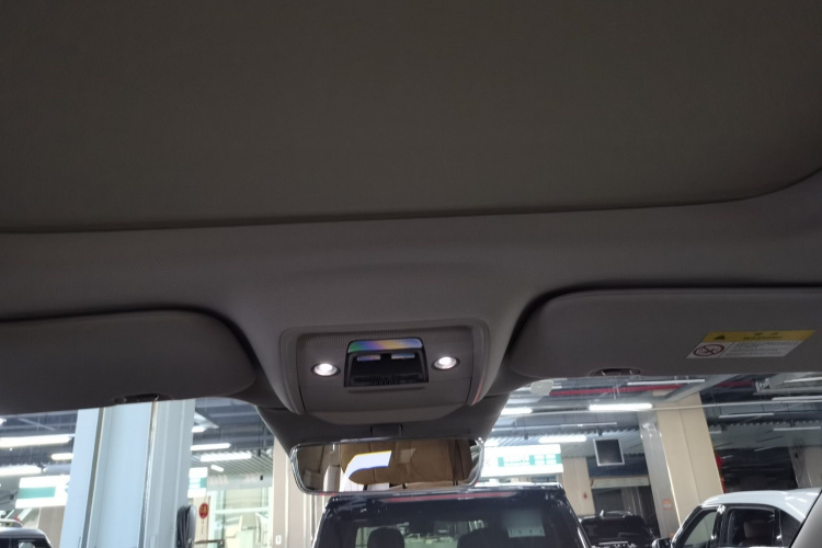 腾势D9 2023款 DM-i 965 尊享型中控内饰22