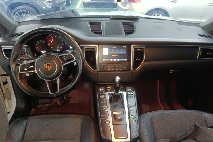 保时捷 2017款  Macan 2.0T中控内饰7002