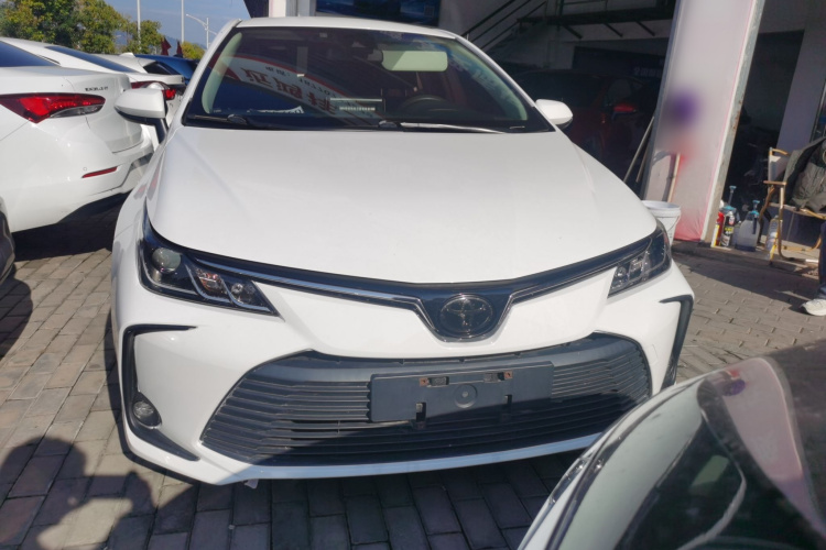 丰田 卡罗拉 2019款 1.2T S-CVT GL先锋版车身外观2