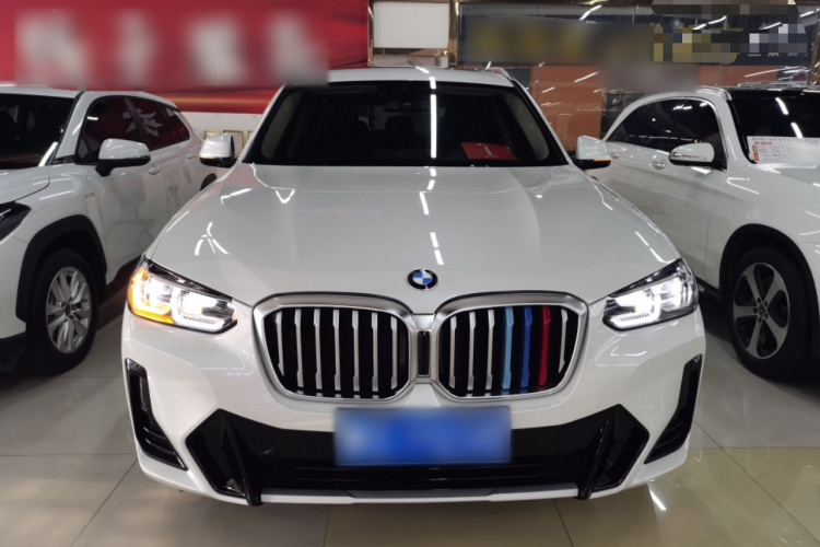 宝马X3 2022款 xDrive30i 领先型 M曜夜套装车身外观2