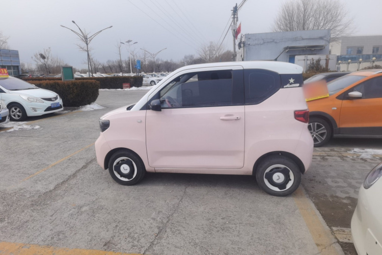 五菱汽车 宏光MINIEV 2021款 马卡龙臻享款 三元锂车身外观4