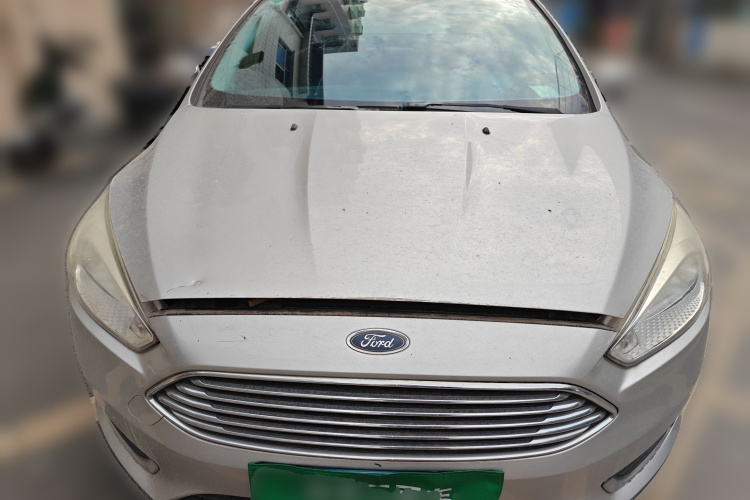 福特 福克斯 2015款 三厢 1.6L 自动风尚型车身外观6001