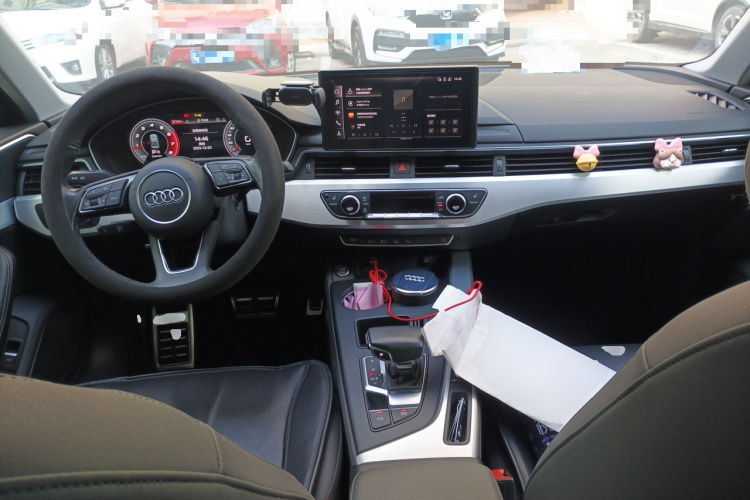 奥迪A4L 2020款 40 TFSI 豪华致雅型中控内饰12