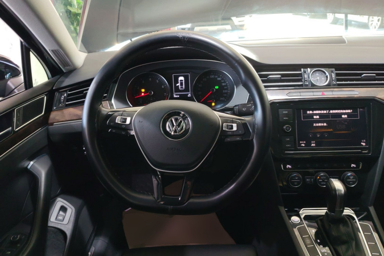 大众 迈腾 2019款 330TSI DSG 豪华型 国VI中控内饰13