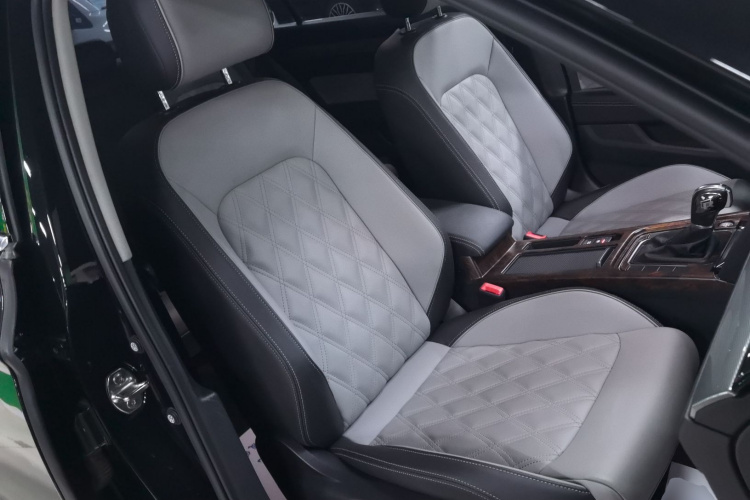 大众 迈腾 2023款 200万辆纪念版 330TSI DSG领先型局部细节41