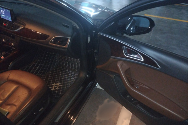 奥迪A6L 2017款 30 FSI 技术型局部细节9005