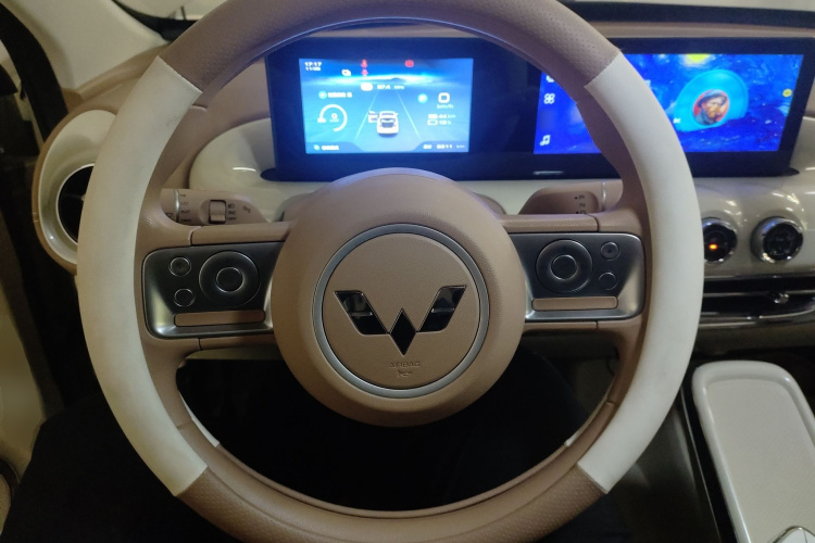 五菱汽车 五菱缤果 2025款 333km 悦享款中控内饰13