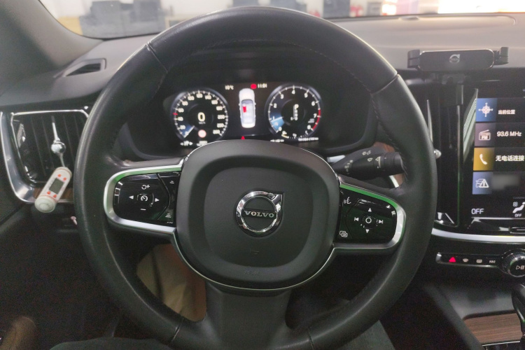 沃尔沃S60 2021款 T4 智远豪华版中控内饰13