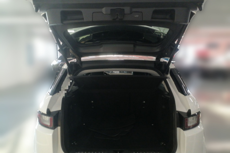 路虎 揽胜极光 2018款 240PS SE DYNAMIC 智锐版局部细节23