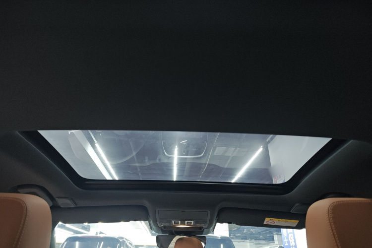 捷豹XEL 2024款 2.0T 250PS R-DYNAMIC S进取运动版局部细节22