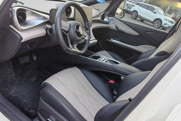 比亚迪 海豚 2024款 荣耀版 420km 时尚版中控内饰7001