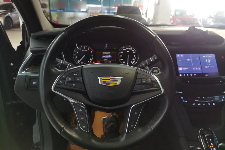 凯迪拉克XT5 2022款 2.0T 四驱尊贵型中控内饰13