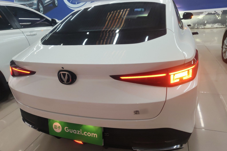 长安 逸动 2024款 1.5T GDI自动 尊贵型车身外观6004