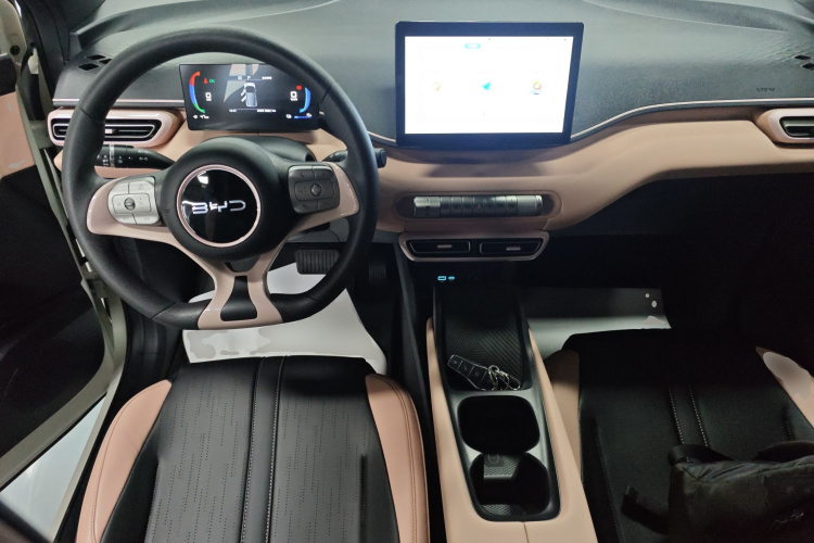 比亚迪 海鸥 2025款 305km 活力版中控内饰12