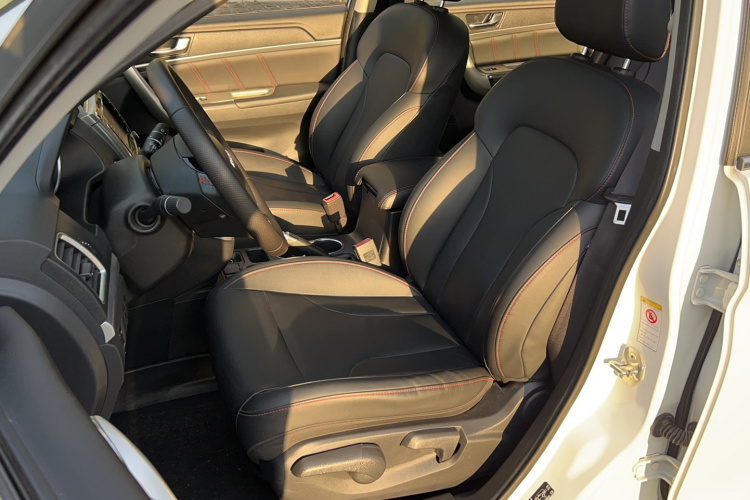 哈弗M6 2018款 改款 1.5T DCT两驱精英型中控内饰7004