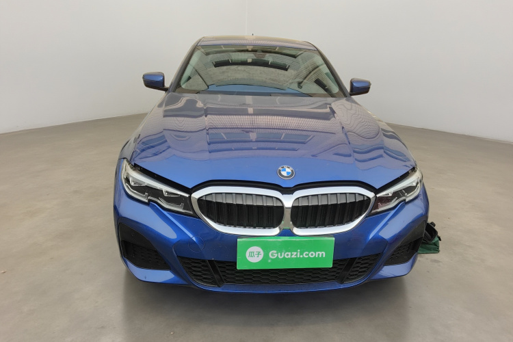 宝马3系 2022款 325i M运动套装车身外观2