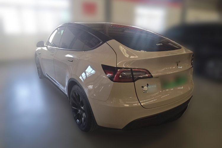 特斯拉 Model Y 2021款 标准续航后驱版车身外观5